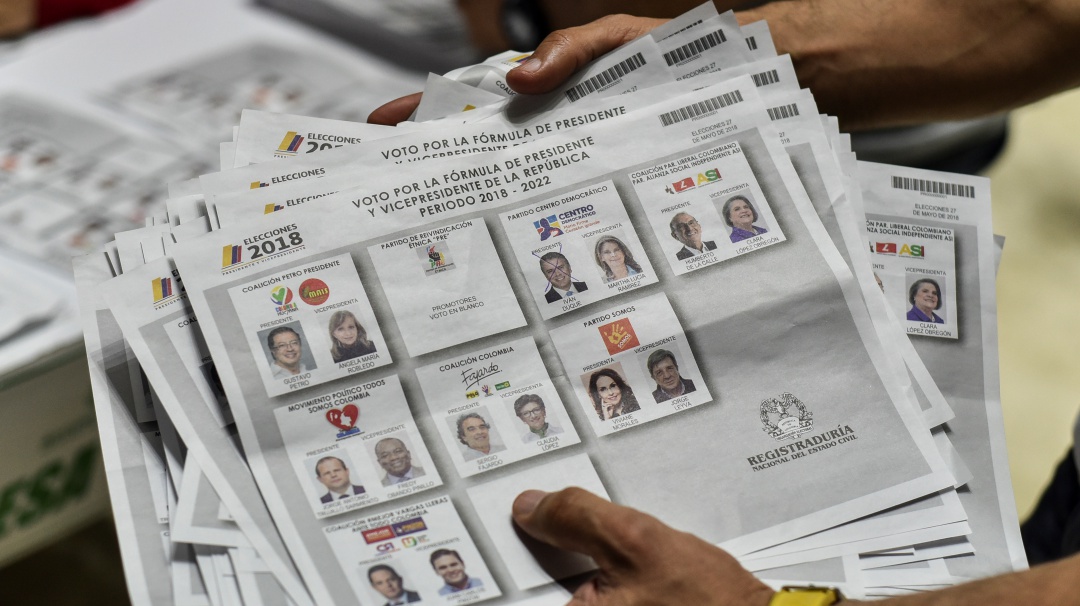 "Me atacó ese ‘Ñeñe virus’: ‘Uribe’ de La Luciérnaga
