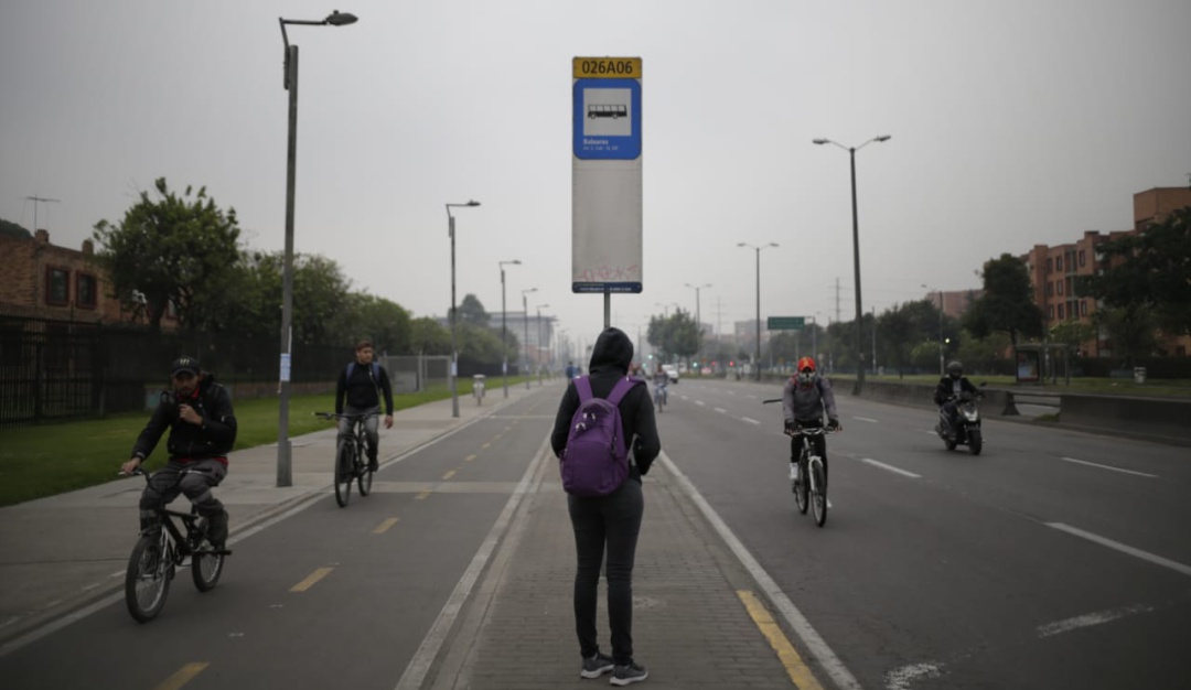 Noticias Bogotá: "Más de 500 sancionados por salir en cuarentena": Más de 500 sancionados por salir en el aislamiento obligatorio en Bogotá
