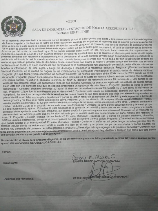 coronavirus aeropuerto fiscalía: Fiscalía investiga a un médico que tosió en la cara de una azafata coronavirus aeropuerto fiscalía: Fiscalía investiga a un médico que tosió en la cara de una azafata