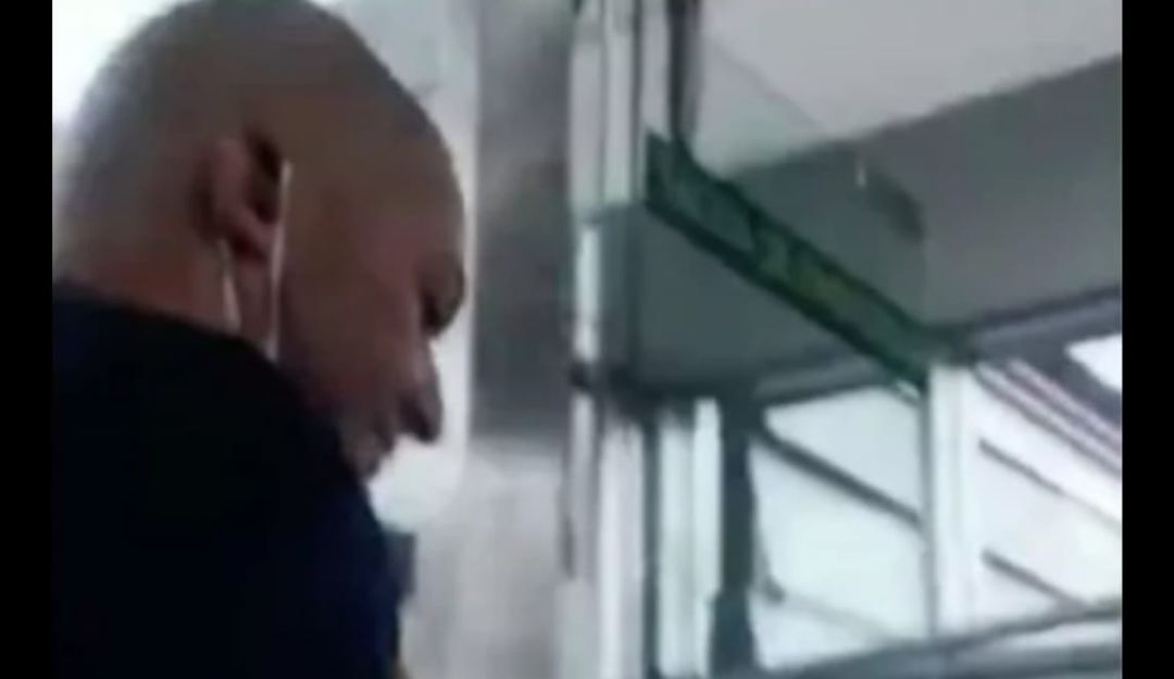 Aeropuerto El Dorado: Hombre le tosió en la cara a funcionaria del aeropuerto El Dorado