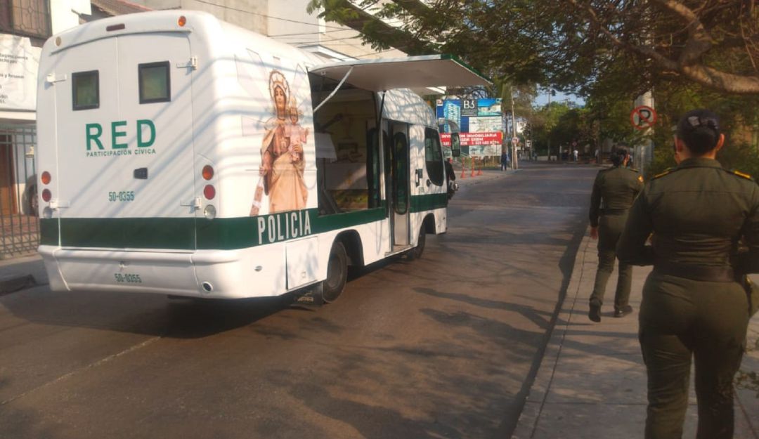 Coronavirus en Cartagena: En Capilla Móvil, Policía de Cartagena invita a cumplir cuarentena