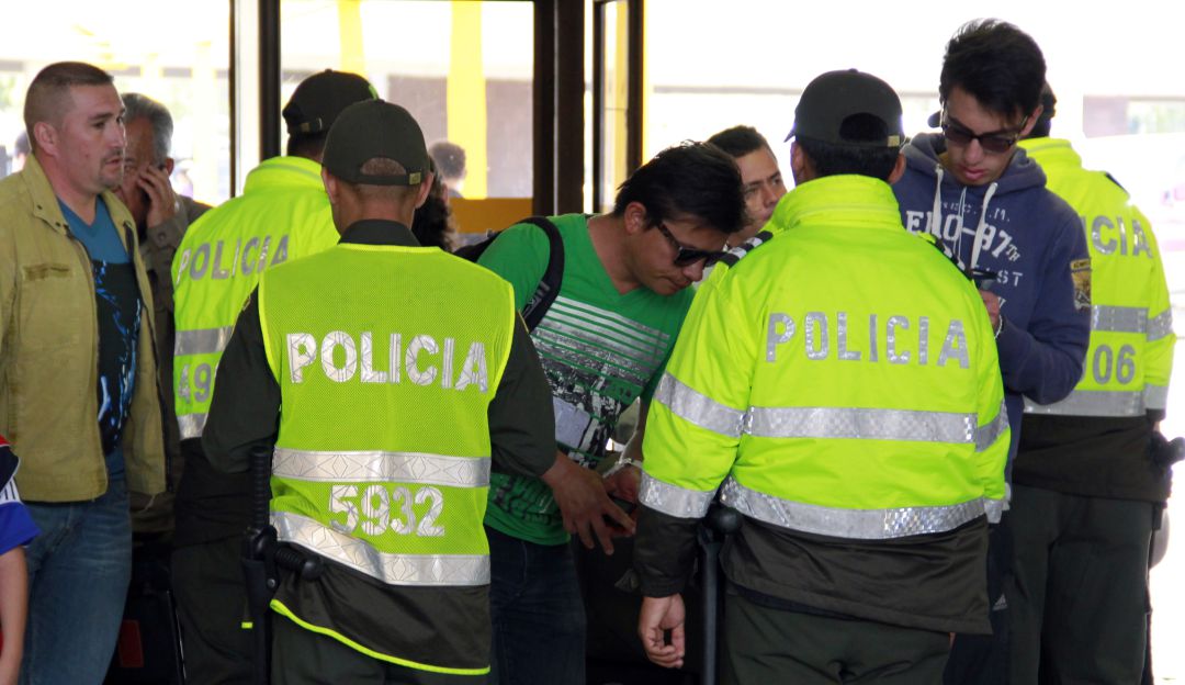 Por incumplir cuarentena han sancionado a 14 mil ciudadanos en Medellín: Por incumplir cuarentena han sancionado a 14 mil ciudadanos en Medellín