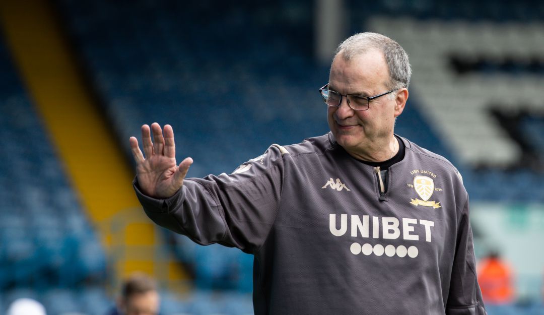 Solidaridad en el fútbol por el coronavirus: Gran gesto de Marcelo Bielsa y sus futbolistas para ayudar al Leeds