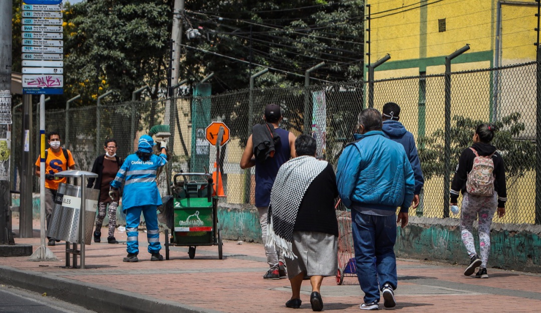 Noticias Bogotá: 610 hombre multados por violar el 'pico y género': Más de 600 hombres multados por violar el 'pico y género' en su segundo día