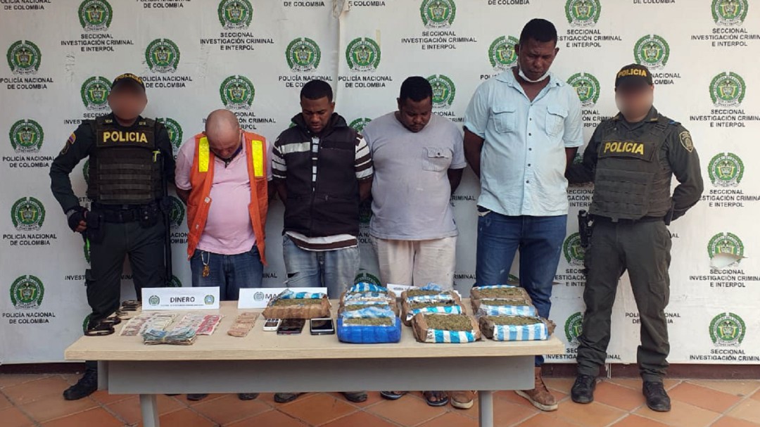 En Cartagena, fingieron llevar alimentos y transportaban era marihuana