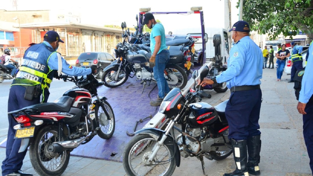 En Cartagena este viernes sólo circularán motociclistas exentos en decreto