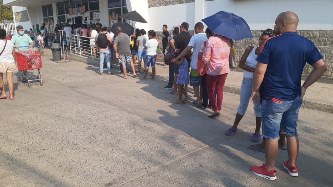En Cartagena, decretan pico y cédula para ir a bancos y supermercados