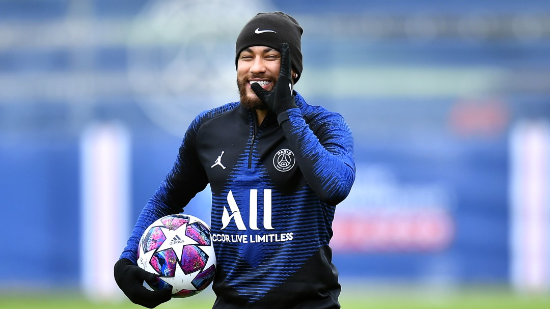 Neymar responde a críticas por foto con amigos durante la cuarentena