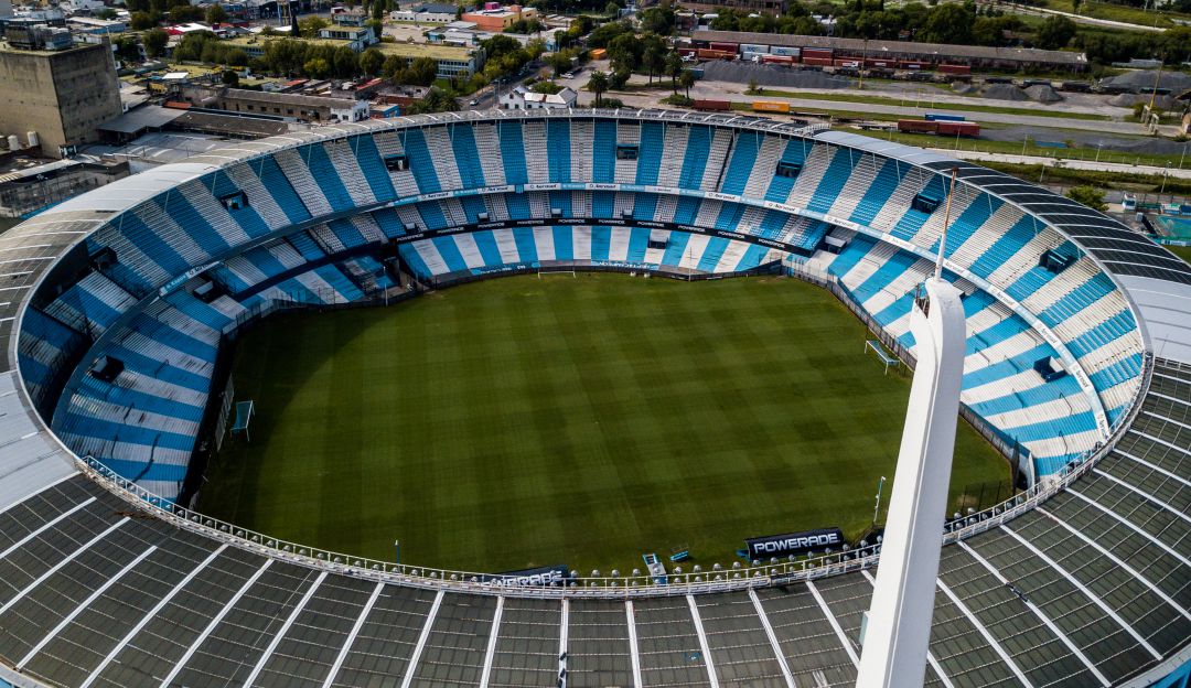 Estadio Juan Domingo Perón, donde auspicia de local Racing Club.