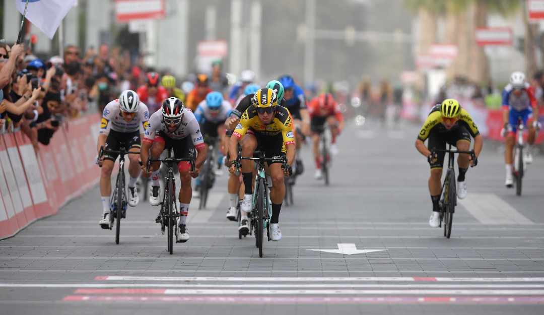 UCI suspende carreras 1 de junio: La UCI suspende todas sus carreras hasta el 1 de junio