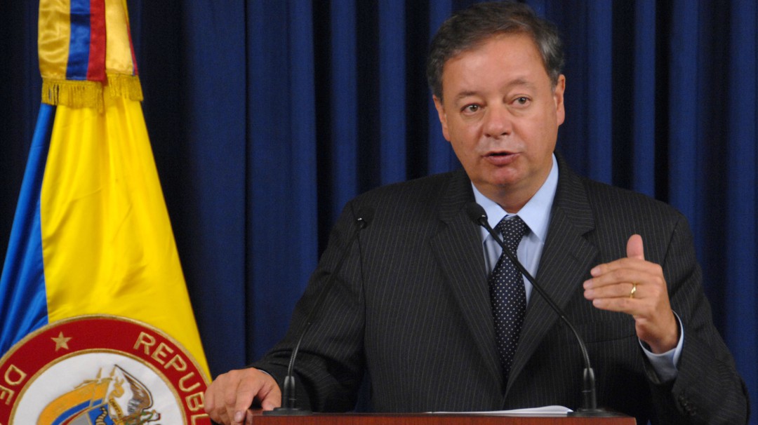 "EE.UU. puede jugar una guerra local y sabe que no tiene consecuencias"