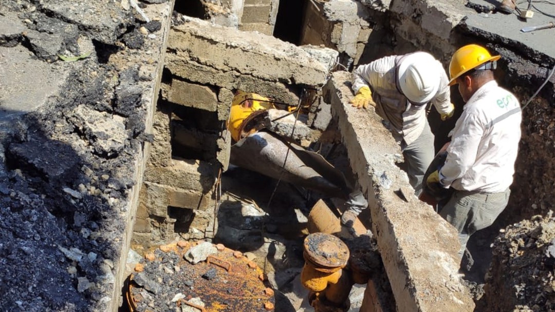 EPM trabaja para reparar daño en red de acueducto en Bello, Antioquia