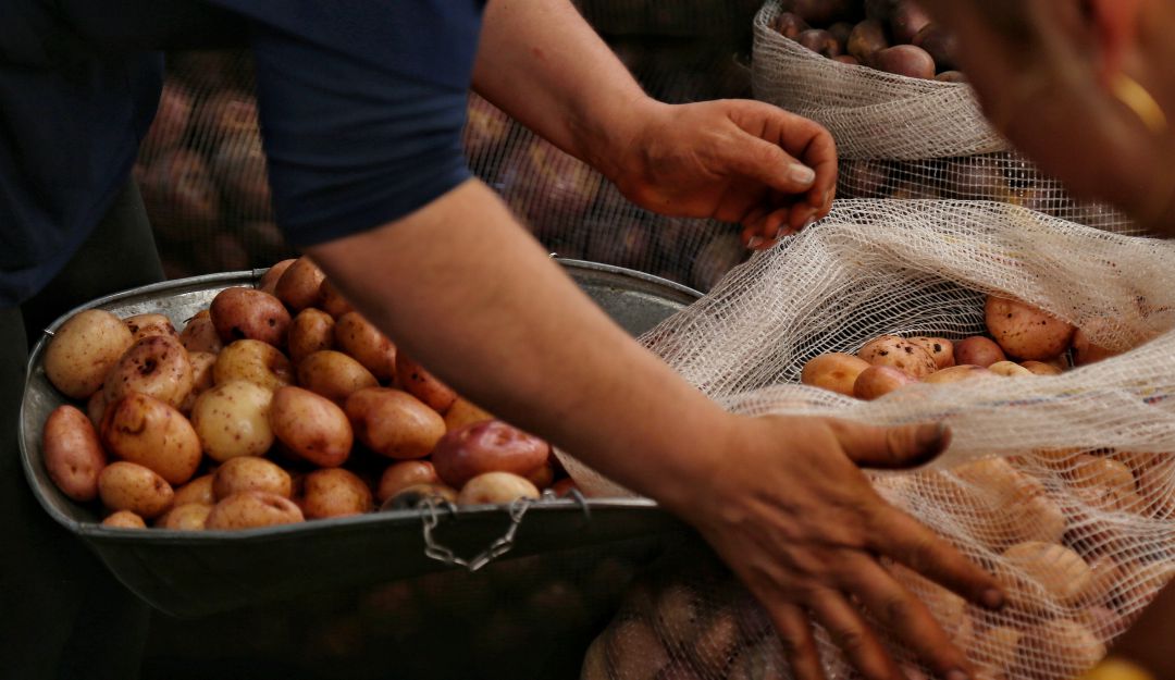 Ayudanas del estado a afectados por Coronavirus: Personas estarián vendiendo los mercados que brinda la Alcaldia