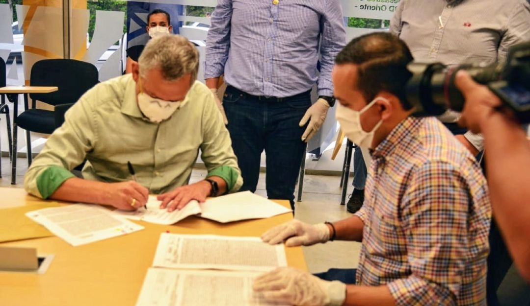 Se firma convenio para hacer pruebas de la Covid- 19 en Santander: Se firma convenio para hacer pruebas de la Covid- 19 en Santander