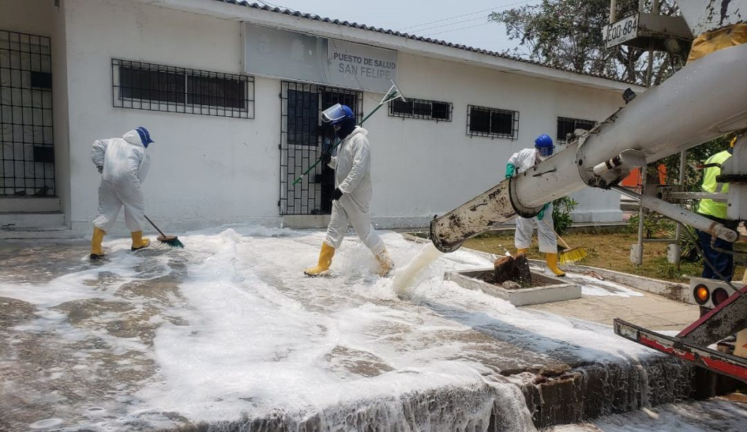Medidas COVID-19 Barranquilla: En Barranquilla realizan lavado y desinfección de espacios públicos