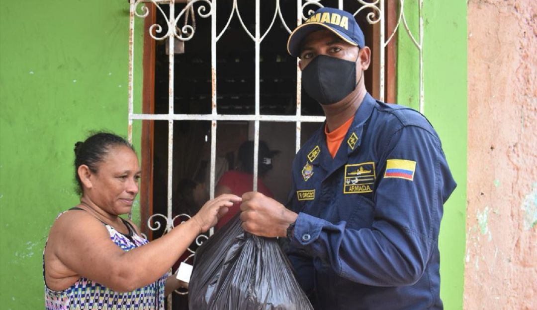 Armada en Cartagena: En Cartagena, Armada sigue participando en entrega de ayudas humanitarias