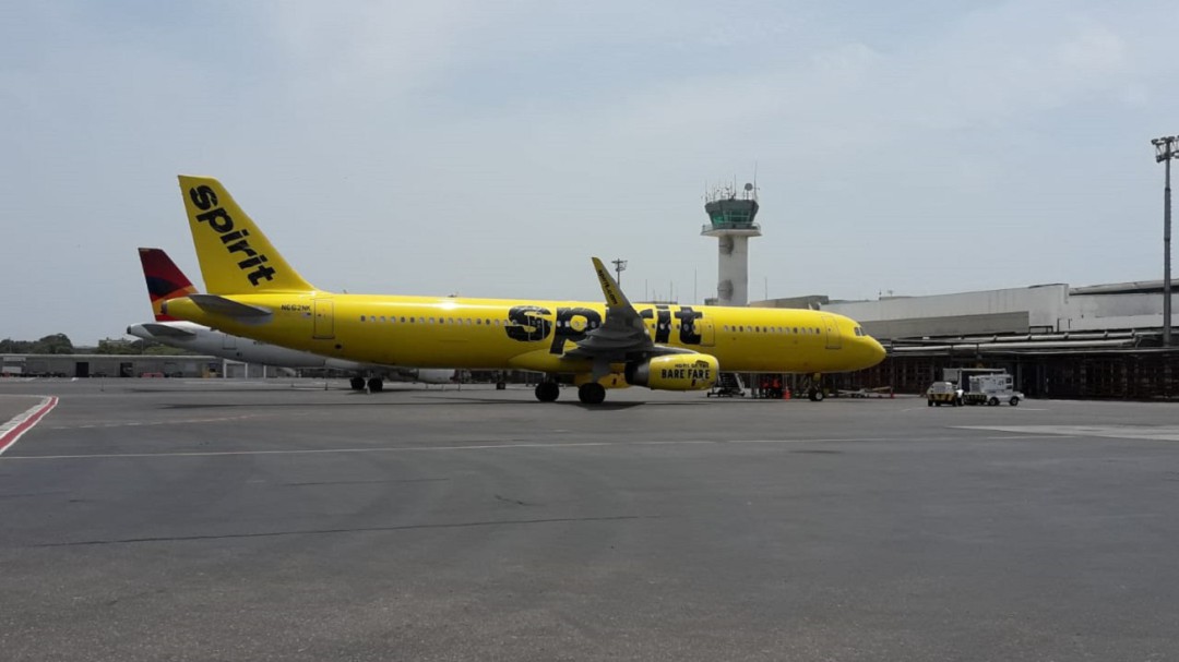 Vuelo humanitario evacuó extranjeros varados en Cartagena y Medellín