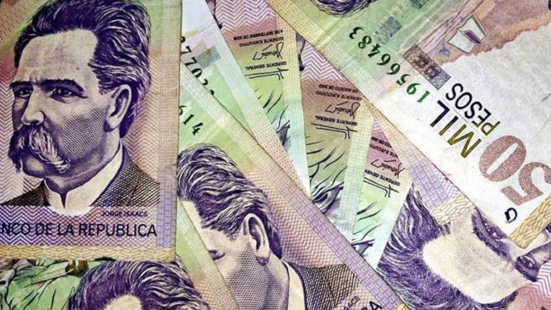 Dólar a $4000 ¿Por qué el peso colombiano es una de las monedas más devaluadas?
