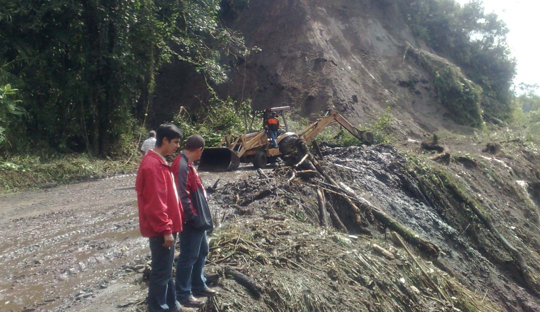 Deslizamientos Ibagué: Deslizamiento afecta importante vía en la zona rural de Ibagué