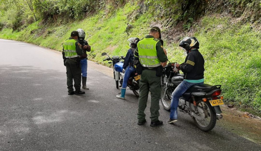 vias; sanciones; covid-19; caldas; policia;: 89 conductores sancionados en vías de Caldas en tiempo de cuarentena
