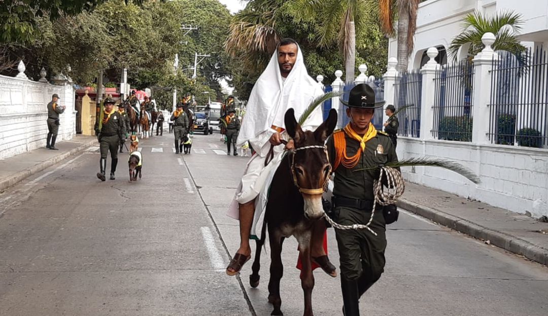Semana Santa en Cartagena: Policía realizó caravana con el Santísimo por los barrios de Cartagena