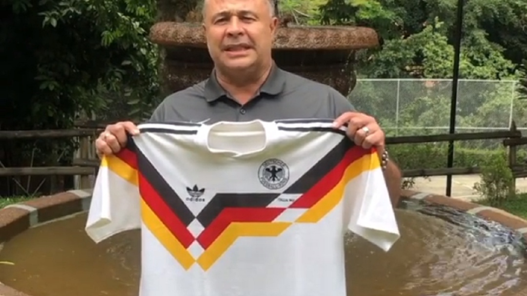 Gildardo Gómez subastará camiseta de Brehme para ayudar a los necesitados