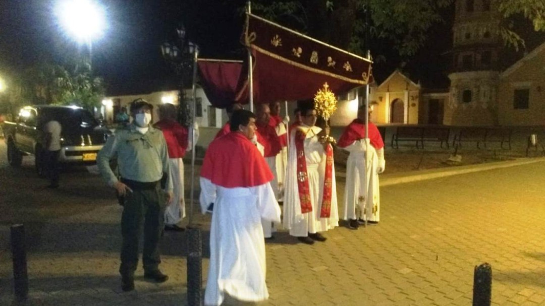 Semana Santa en Mompox paso de estar en la iglesia a las calles