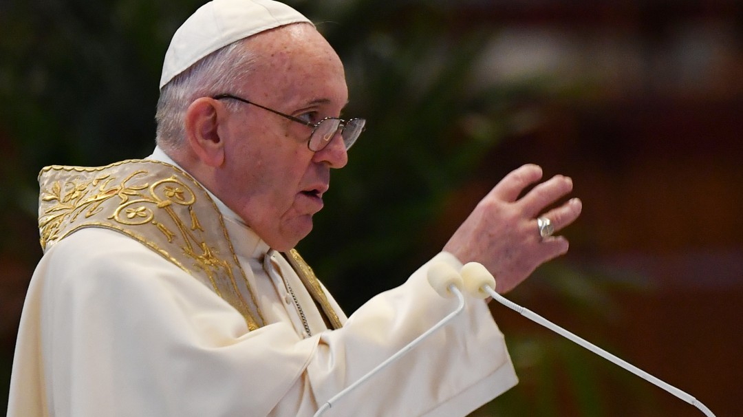 Papa insta a una tregua mundial y a perdonar la deuda de los países pobres