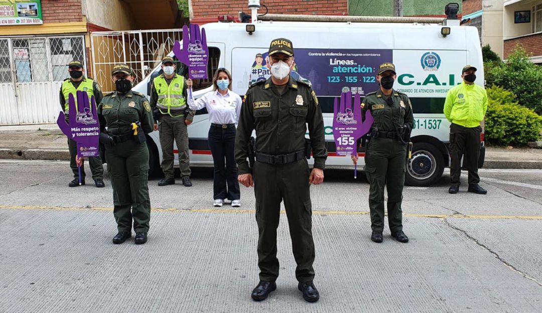 Policía casa a casa ayuda caso de violencia intrafamiliar Bucaramanga: Policía busca evitar maltrato intrafamiliar casa a casa