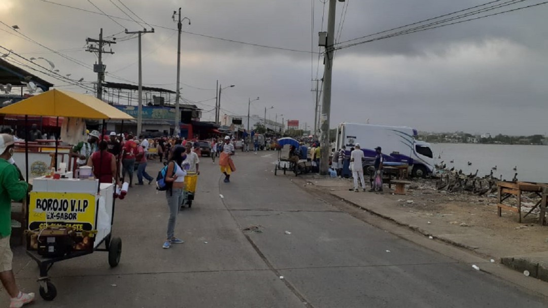 En Cartagena, vendedores desconocen qué es el "pico cédula y género"