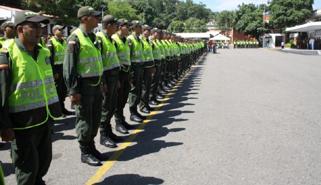 Policía metropolitana lidera campaña de desinfección