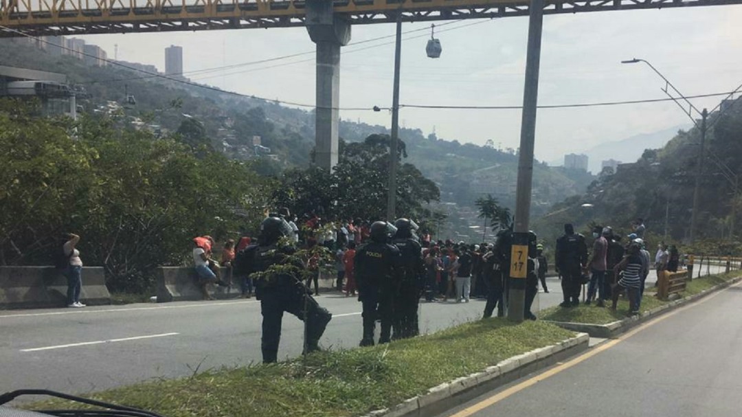 En Robledo, sus habitantes protestaron y piden ayudas alimenticias