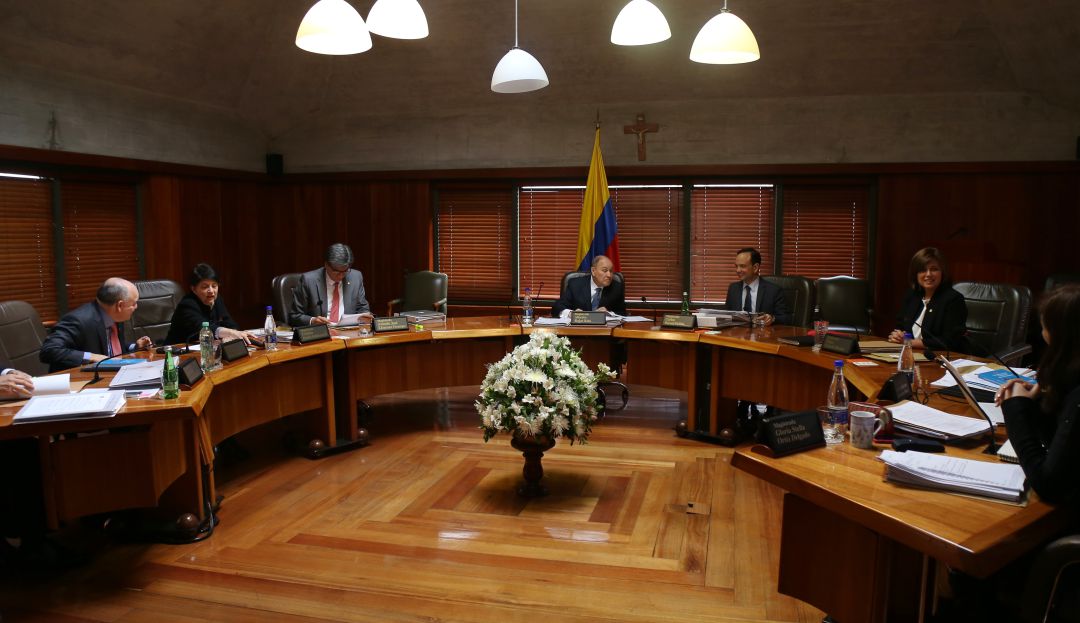 Corte Constitucional: Corte da vía libre al Gobierno para seguir adoptando pliegos tipo