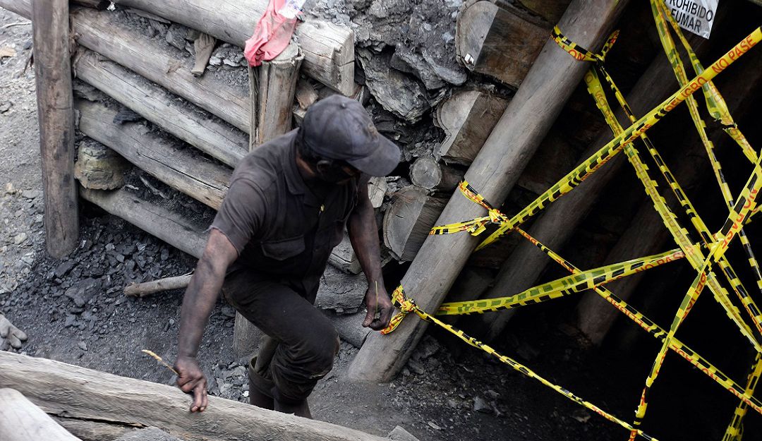 Tragedia minera: Un minero muerto y tres más heridos en un socavón de Buenaventura