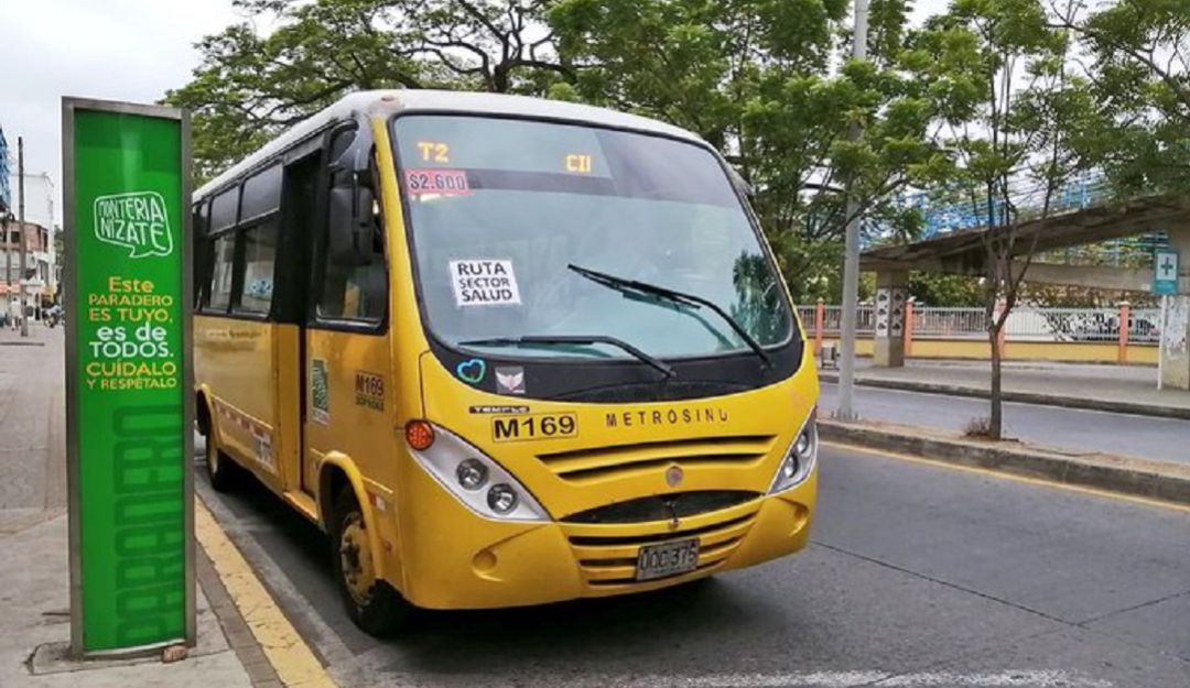 discriminación enfermera bus Metrosinú Montería Córdoba pasajeros: En Montería, pasajeros no dejaron a una enfermera subirse a un bus