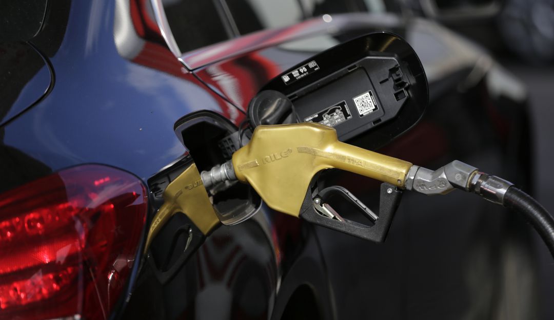 Precio gasolina Colombia: SuperIndustria inicia investigación a 65 estaciones de gasolina