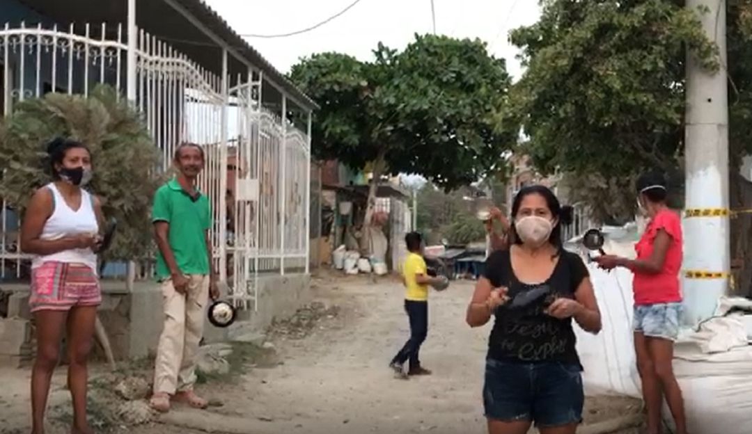 Protestas ayudas humanitarias Cartagena: Barrio Villa Rosa en Cartagena hizo cacerolazo para reclamar mercados