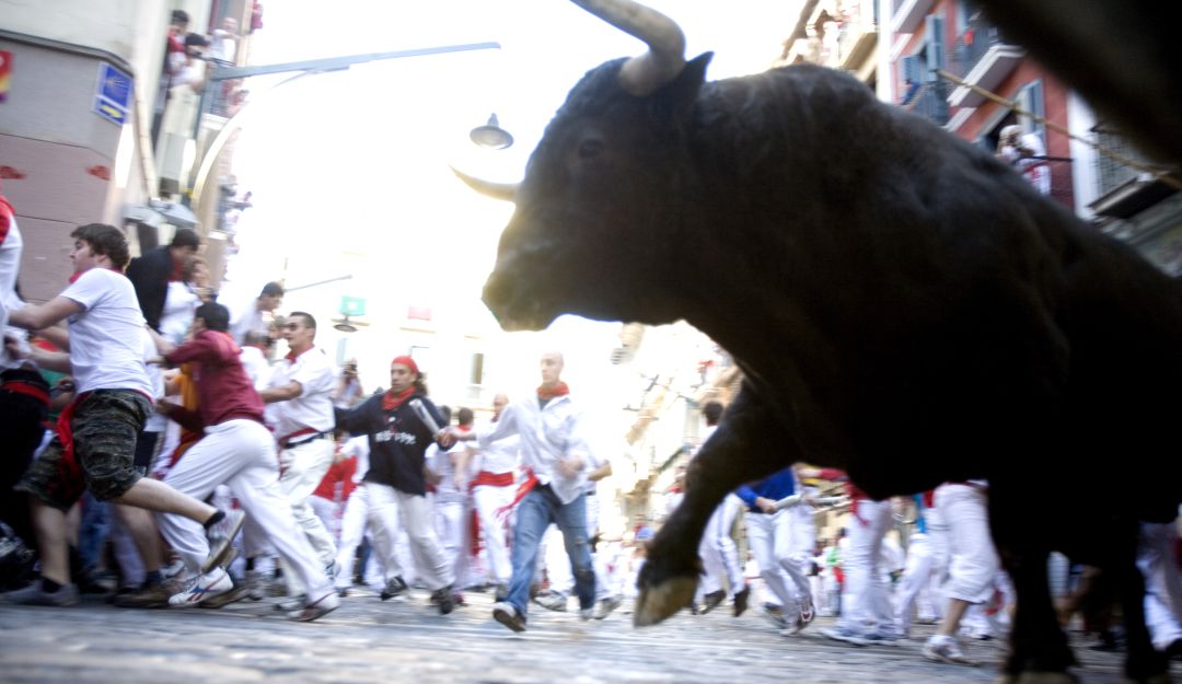 España: Pamplona suspende las fiestas de San Fermín en julio por el coronavirus