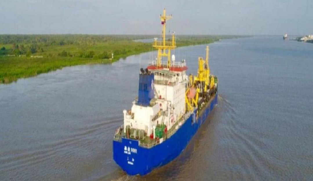 DRAGADO EN PUERTO DE BARRANQUILLA: Mejoran calado en canal de acceso al puerto: Cormagdalena