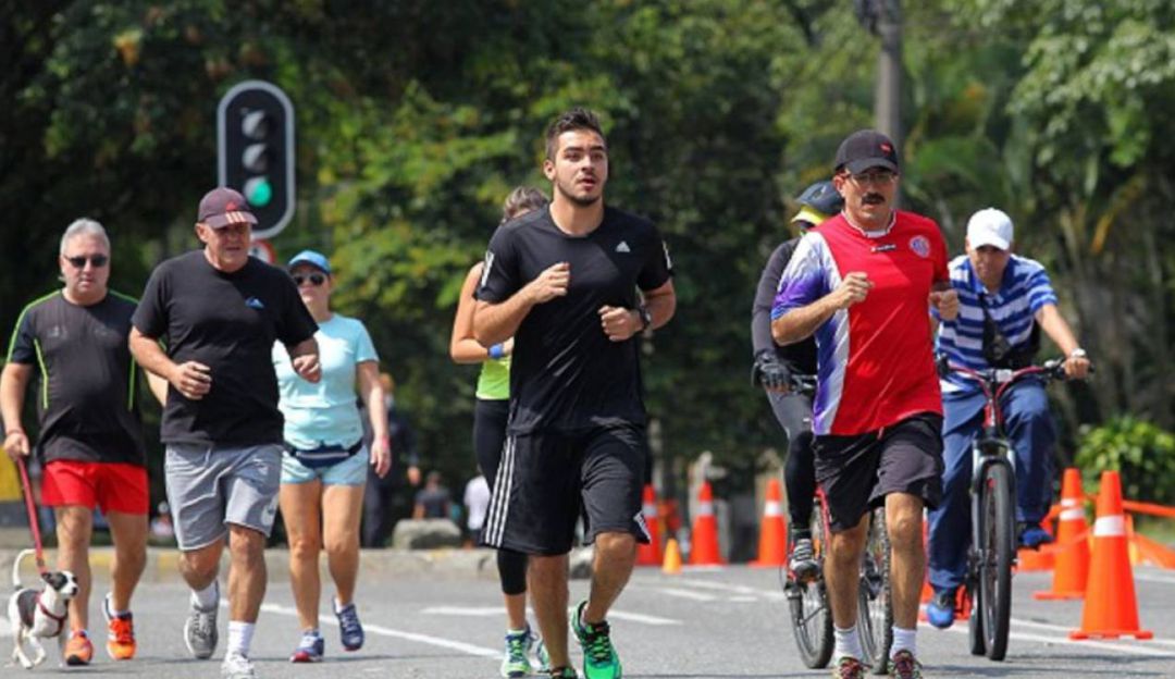 Únicamente de 2 a 3 de la tarde se podrá hacer deporte al aire libre