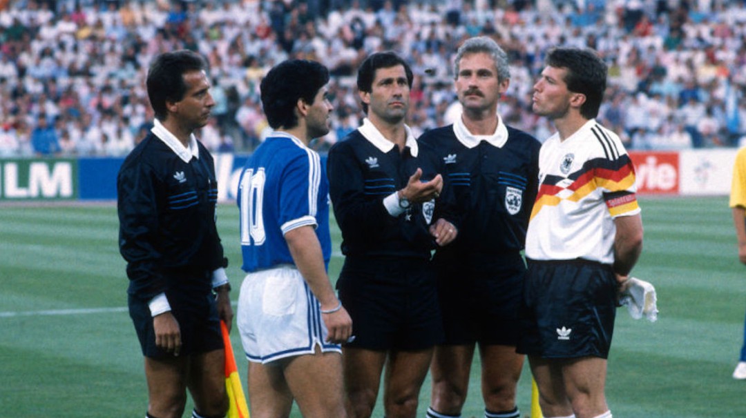 "Maradona fue un jugador excepcional, pero es una persona despreciable"
