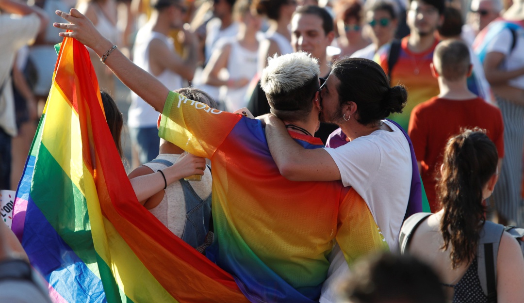 Celebración de Orgullo LGTBI: España celebrará el Orgullo LGTBI en Internet y en los balcones