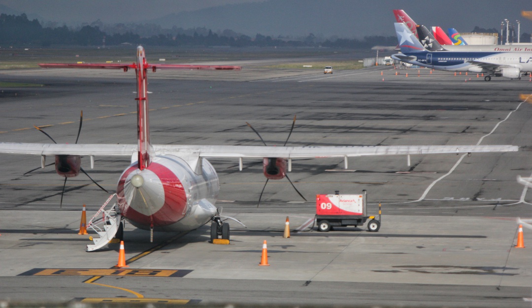 Colomianos Ecuador vuelo chárter: Colombianos en Ecuador pagarían vuelo chárter para regresar al país