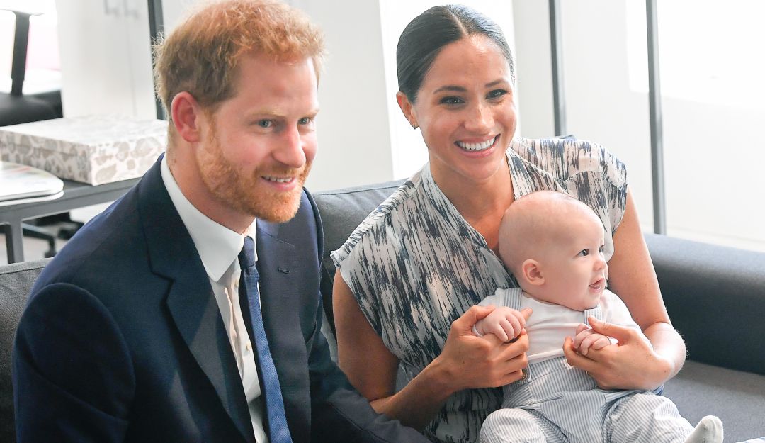 Desendientes de la corona britanica: Por redes sociales, la Familia Real festejó el primer cumpleaños de Archie