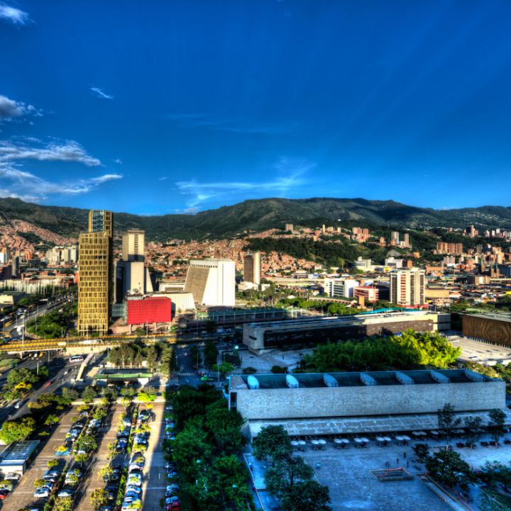 Radican proyecto para reglamentar cambio de Medellín a Distrito de Ciencia