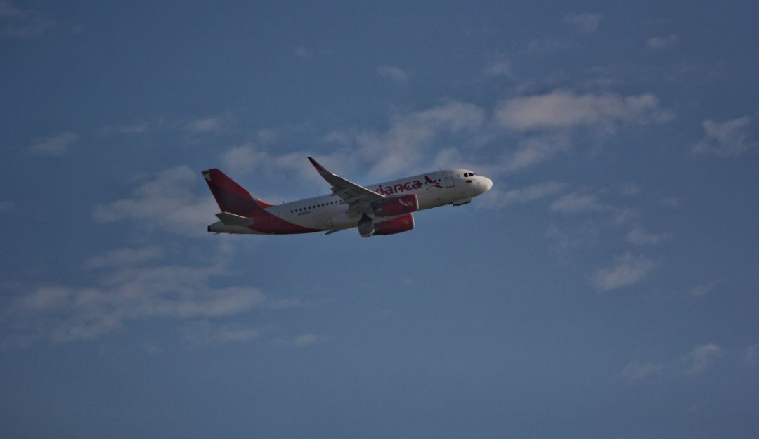Avianca acciones desplome Bolsa de Valores: Se desploma la acción de Avianca en la Bolsa de Valores de Colombia