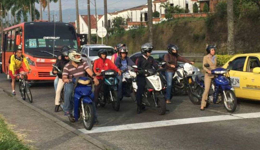 Parrillero hombre en Pereira: Continúa la restricción de parrillero hombre en Pereira