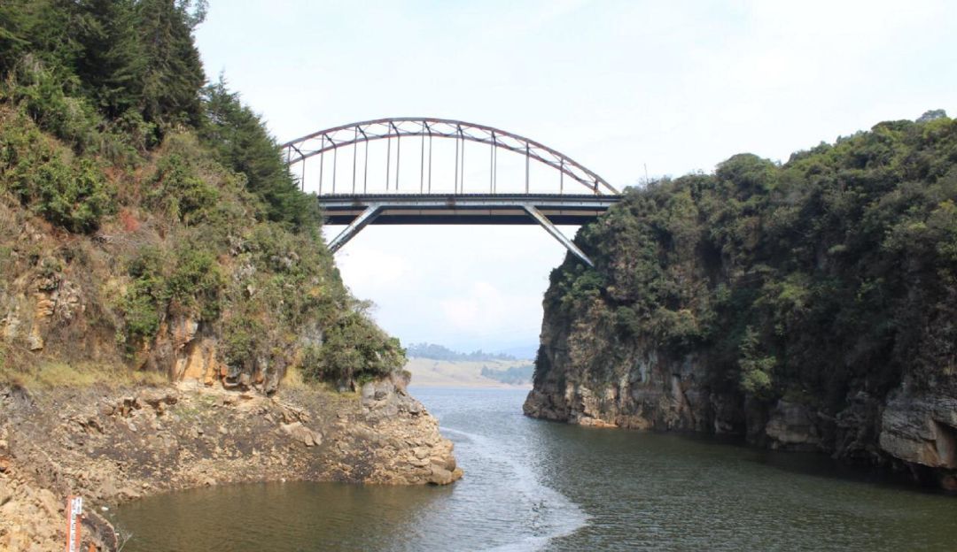Noticias Bogotá: Preocupación por déficit de agua en embalses de Bogotá: Preocupación por déficit de agua en embalses de Bogotá y la Sabana