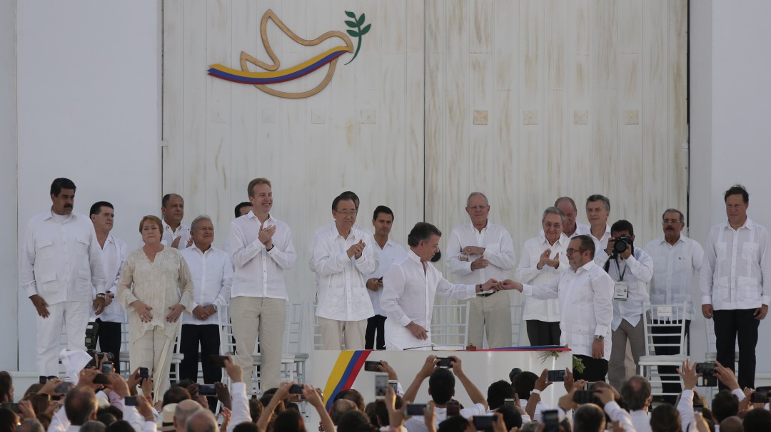 Gobierno podría dejar huérfano al Acuerdo de Paz, según Defendamos Paz