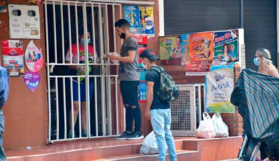 Retraso en la vía Japón - Frailes, genera cierre de establecimeintos.: Actividad comercial del barrio Japón de Dosquebradas se redujo en un 60%